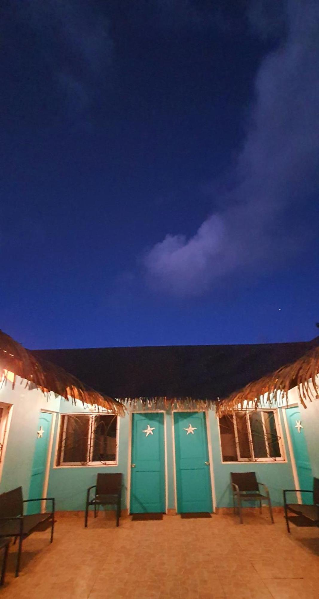 Hotel Chez Hiva  à Hanga Roa Extérieur photo
