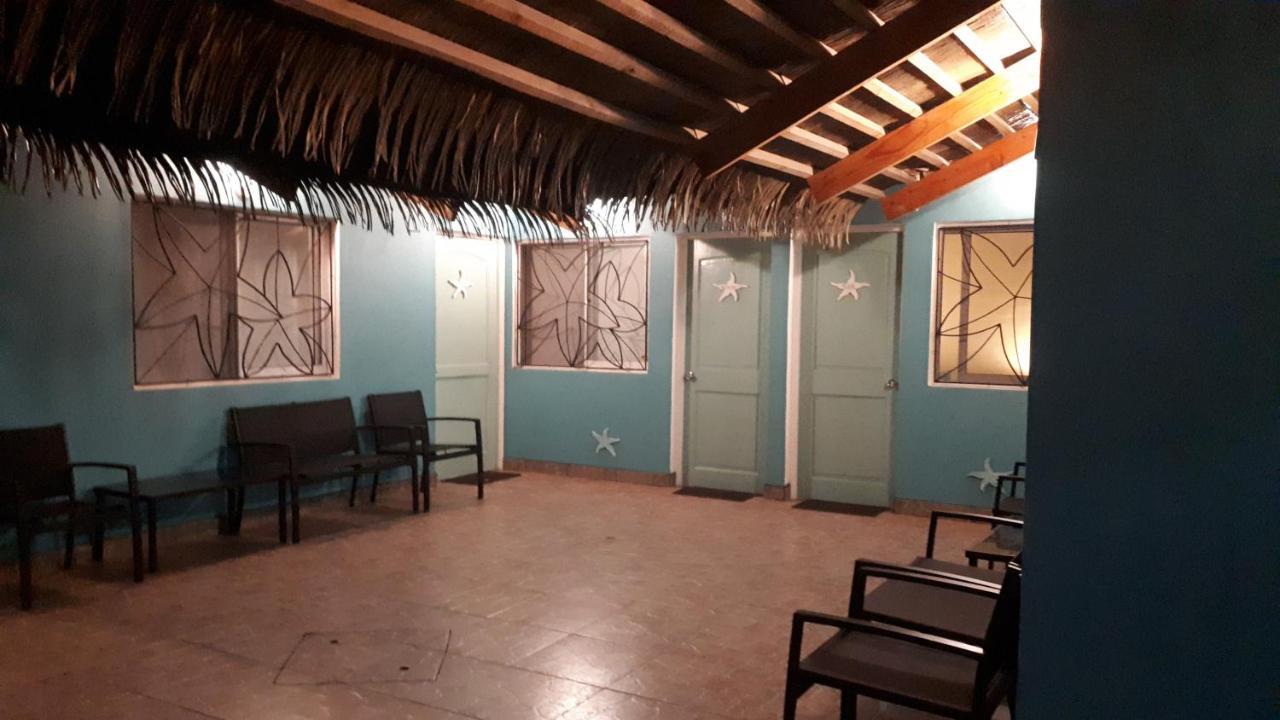 Hotel Chez Hiva  à Hanga Roa Extérieur photo
